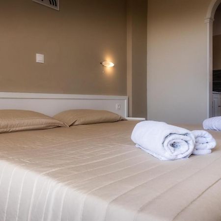 קאבוס Chandris Apartments מראה חיצוני תמונה