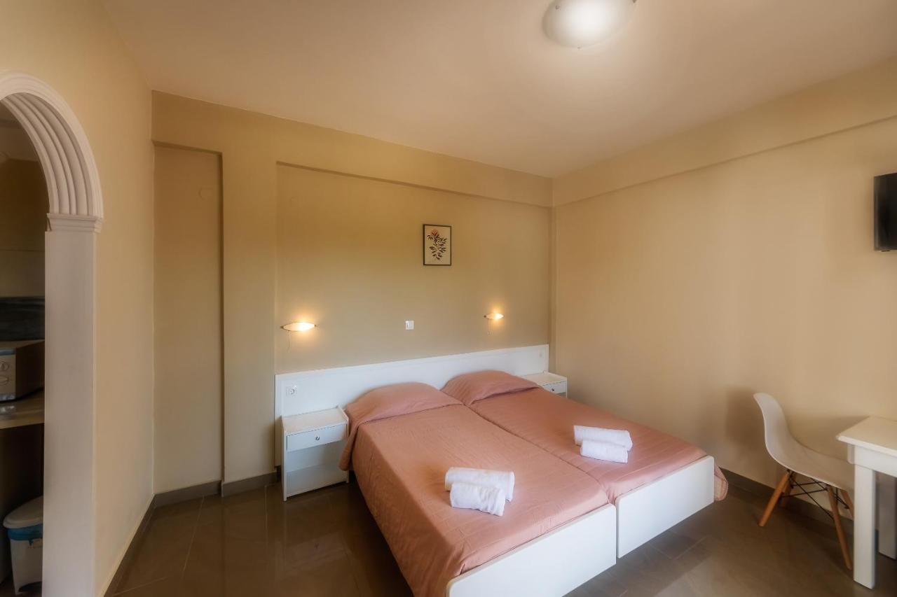 קאבוס Chandris Apartments מראה חיצוני תמונה