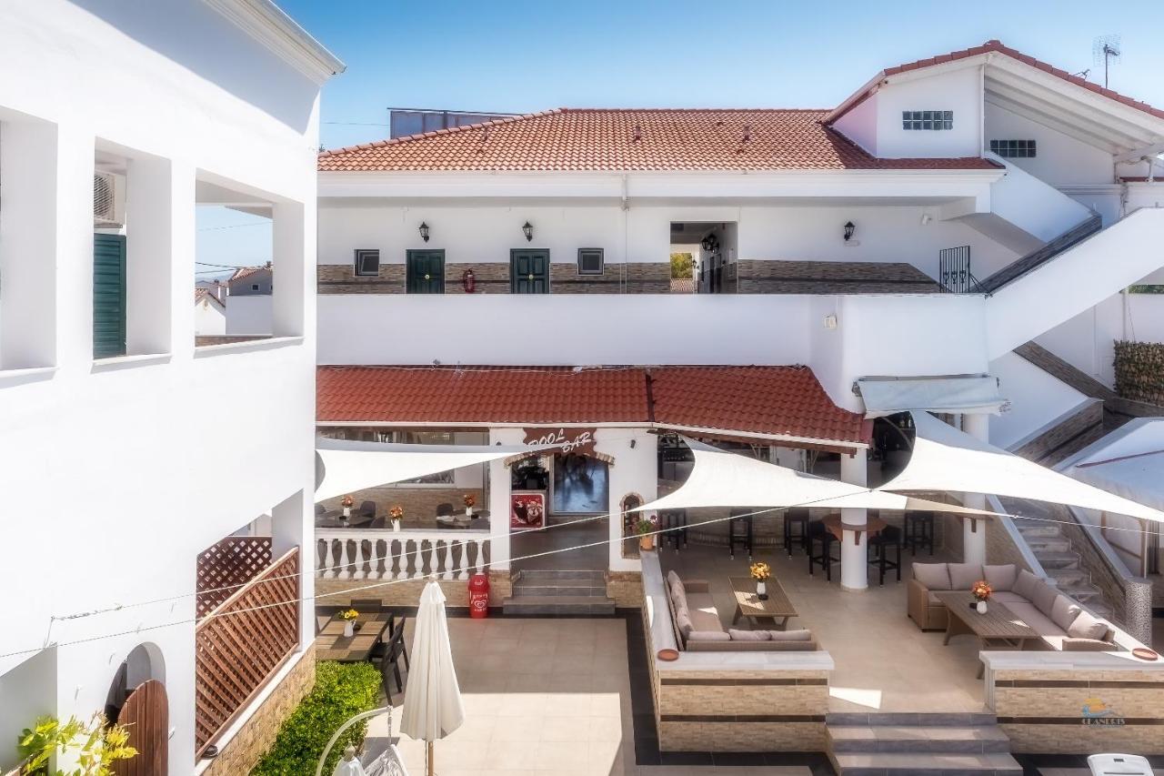 קאבוס Chandris Apartments מראה חיצוני תמונה