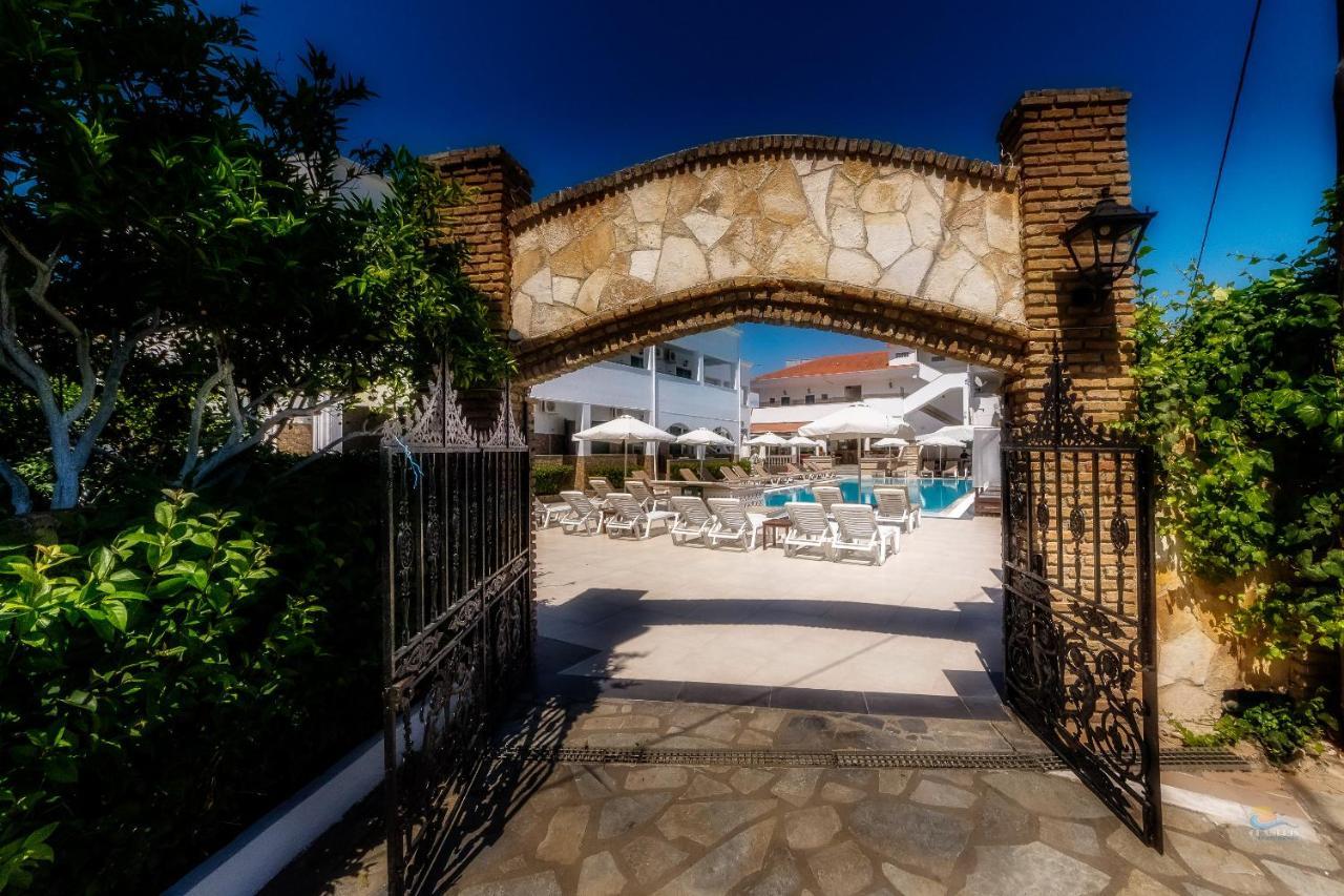 קאבוס Chandris Apartments מראה חיצוני תמונה