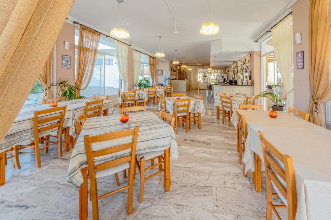 קאבוס Chandris Apartments מראה חיצוני תמונה